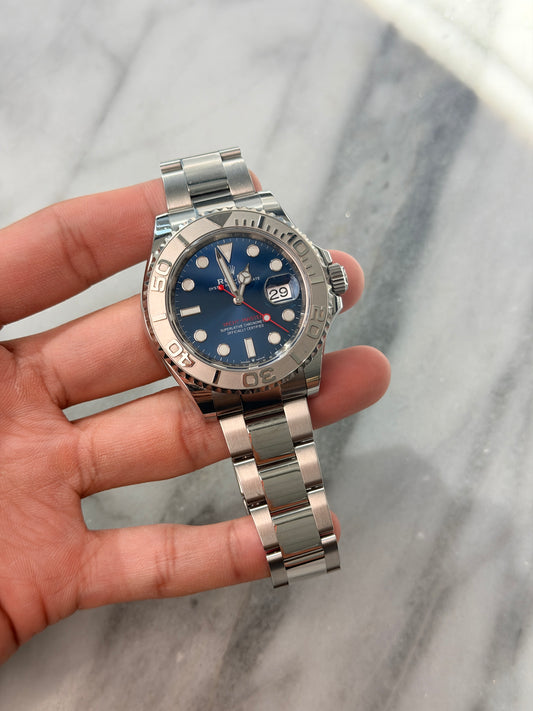 2022 126622 Blue Preowned Complete w/ White Tag