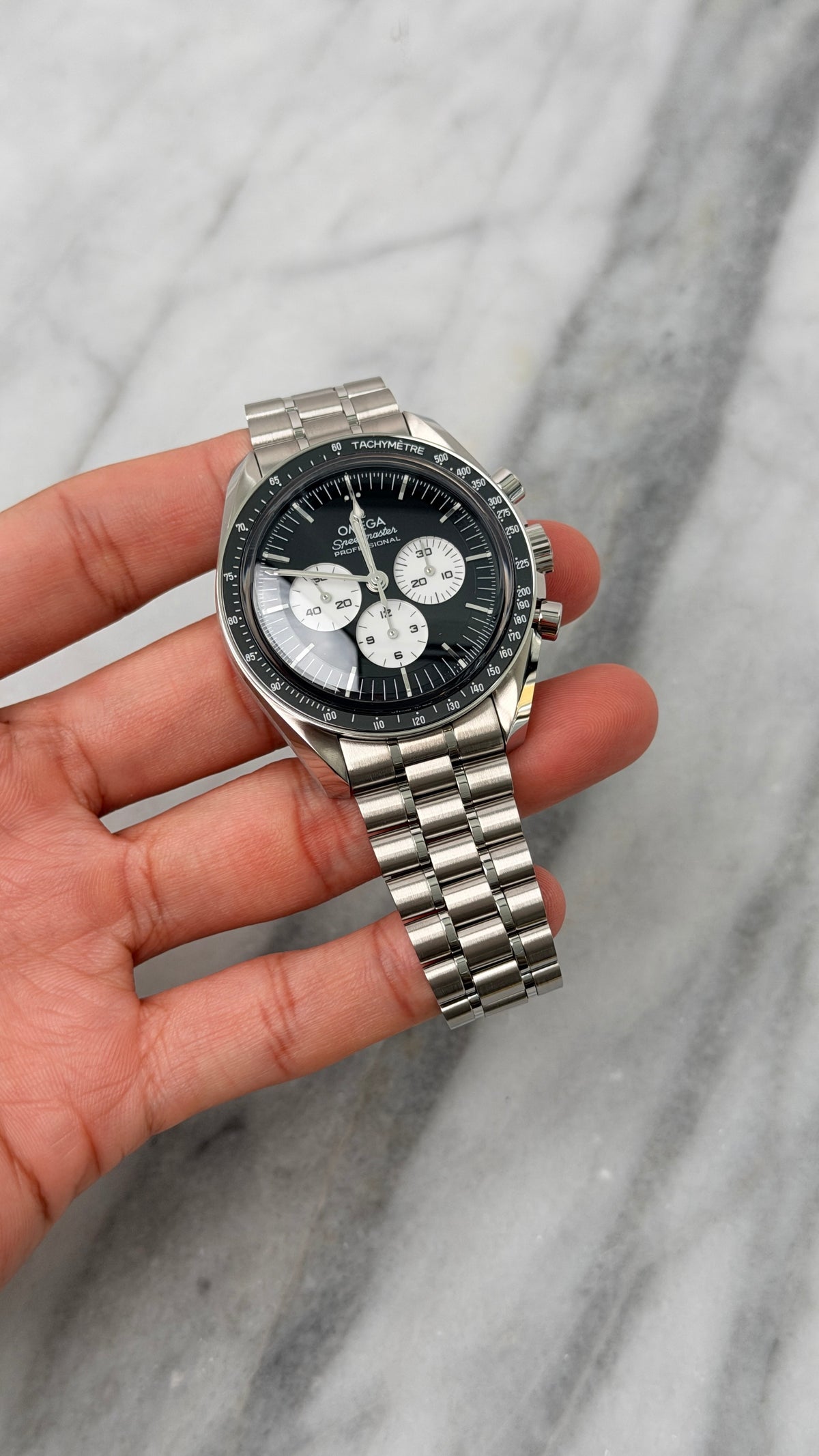 2026 310.30.42.50.01.004 Moonwatch 42mm Reverse Panda New Complete