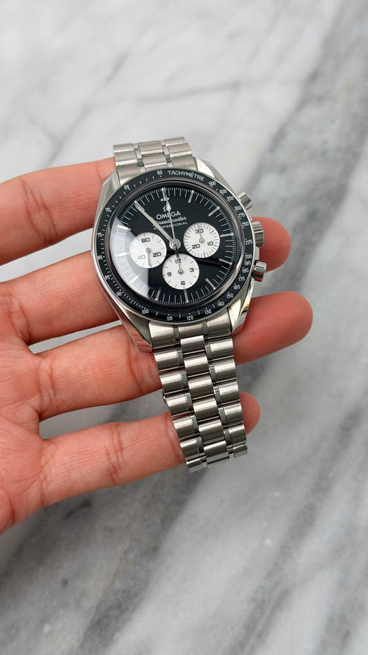 2026 310.30.42.50.01.004 Moonwatch 42mm Reverse Panda New Complete