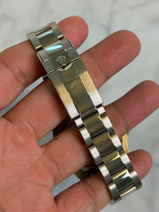 2020 126719BLRO Meteorite Preowned Good NFC Complete