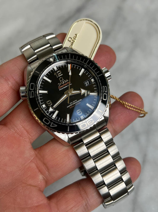 2024 21530442101001 Black Seamaster Planet Ocean 600M 43.5 mm, steel on steel New Complete