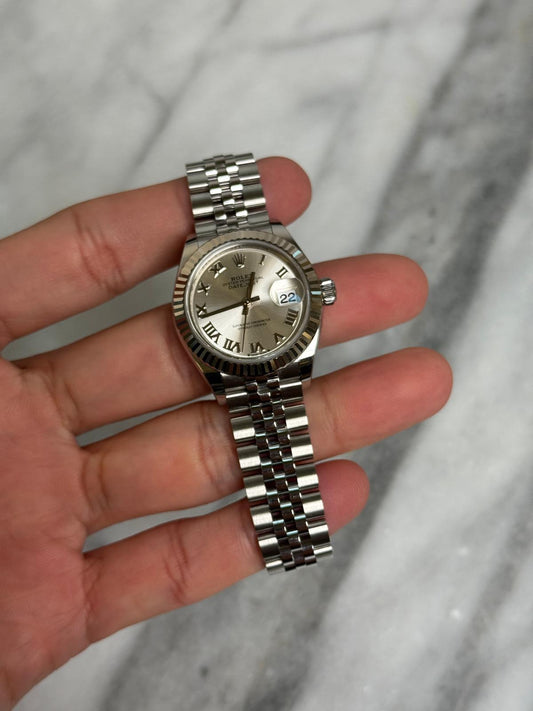 2021 279174 Jubilee Silver Roman DJ28 Preowned Complete