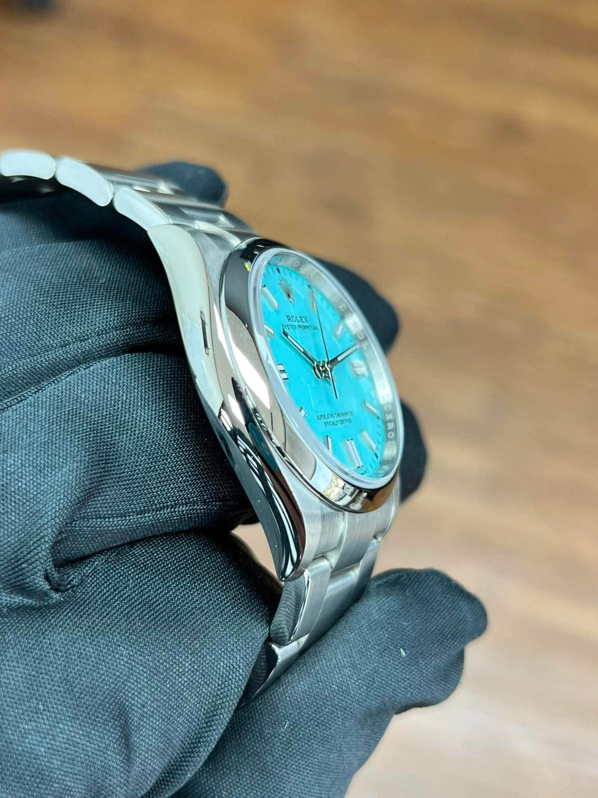 2024 126000 Tiffany OP36 Preowned Good Complete w/ White Tag