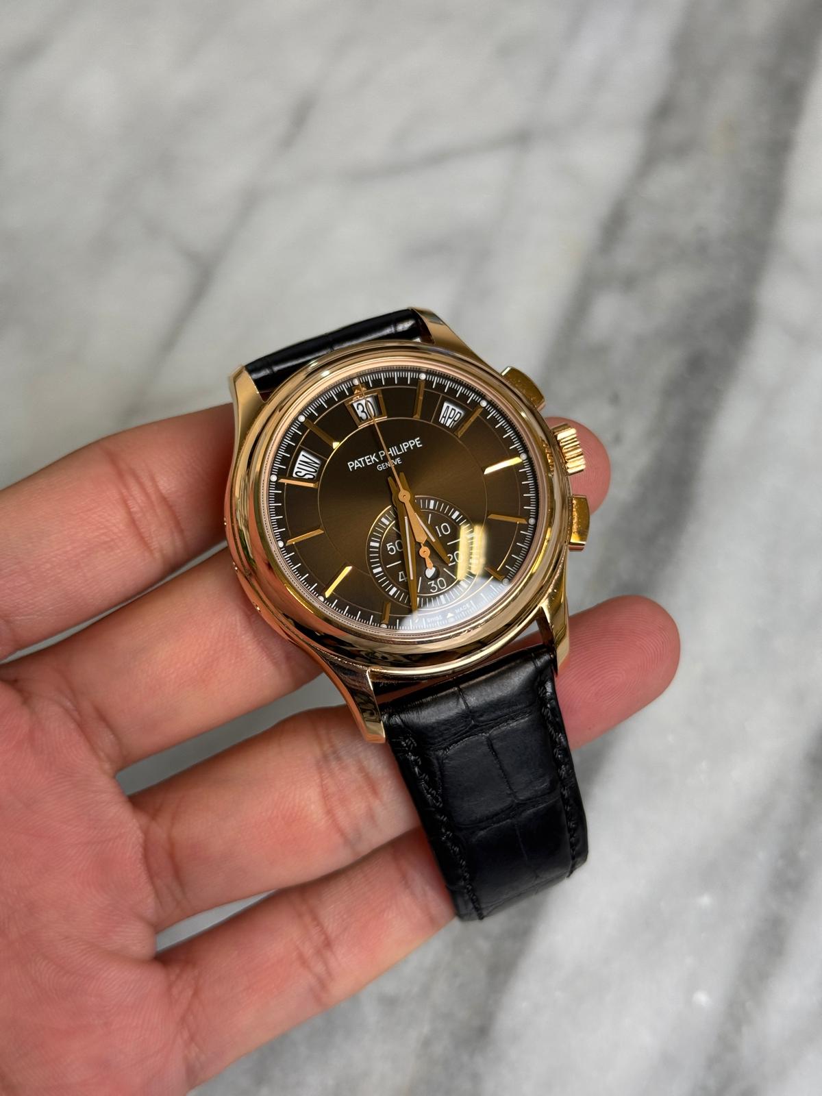 2022 5905R-001 Brown Annual Calendar Preowned Complete