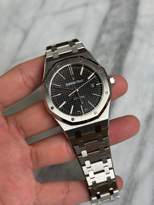 N/A 15400ST Black Preowned Watch Only -3.5