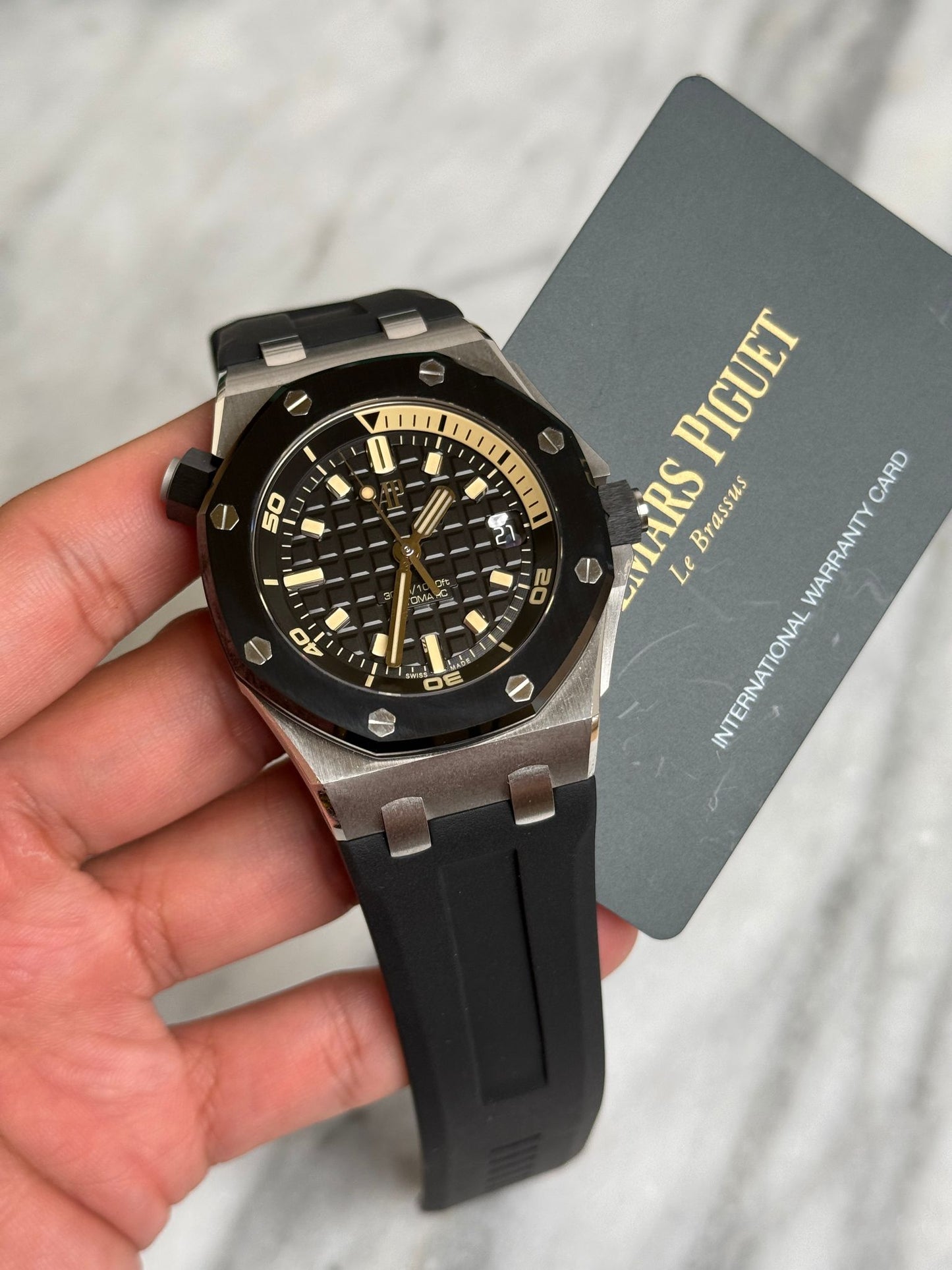 2022 15720CN.OO.A002CA.01 Japan Edition Diver Preowned Good Complete