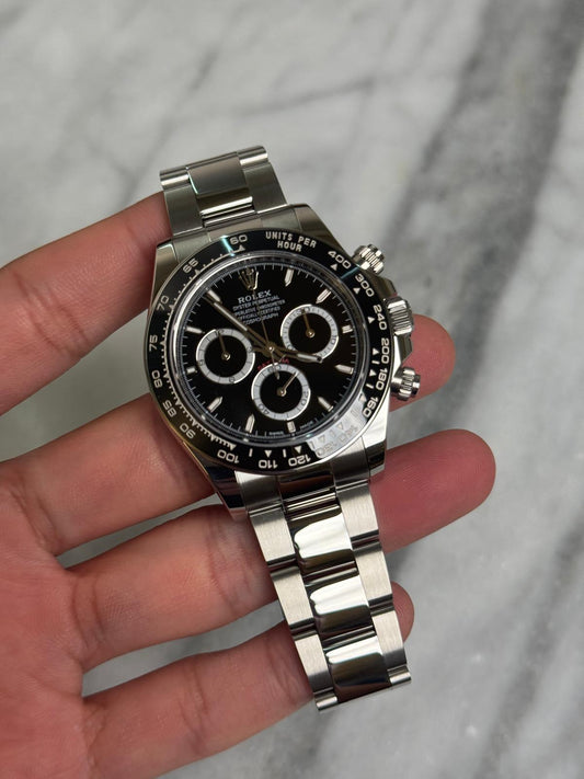 2024 126500LN Black Like New Complete