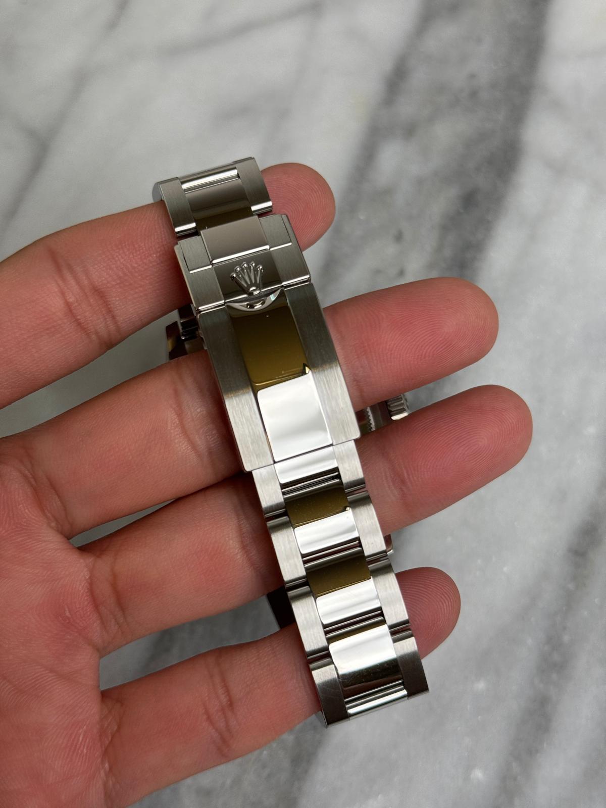 2024 126500LN Black New Complete