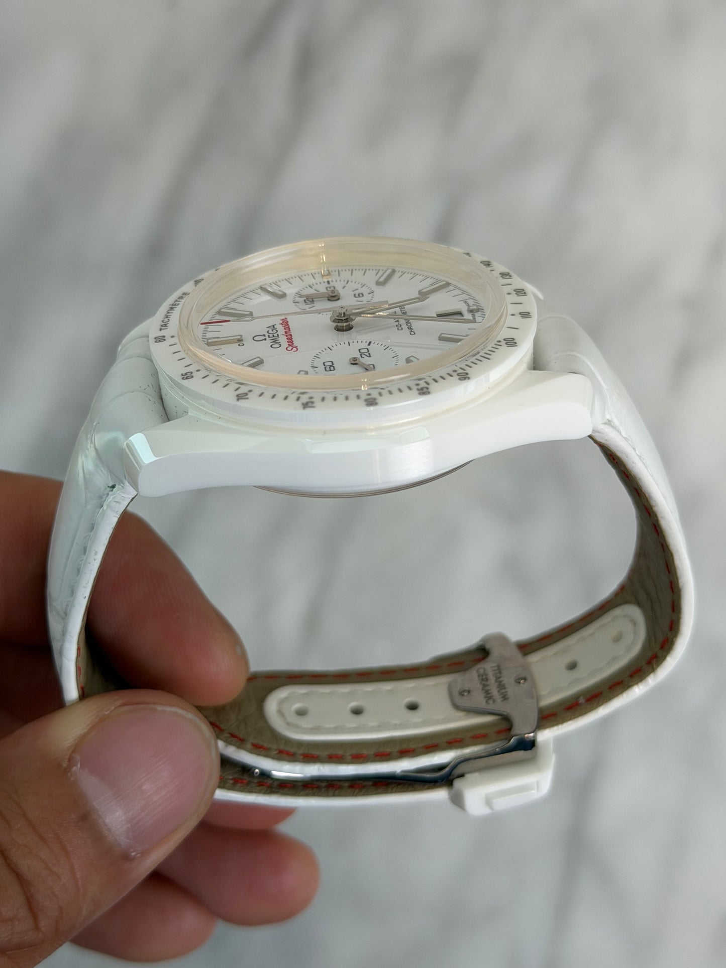 2022 311.93.44.51.04.002 Speedmaster White Side of the Moon Preowned Good NFC Complete