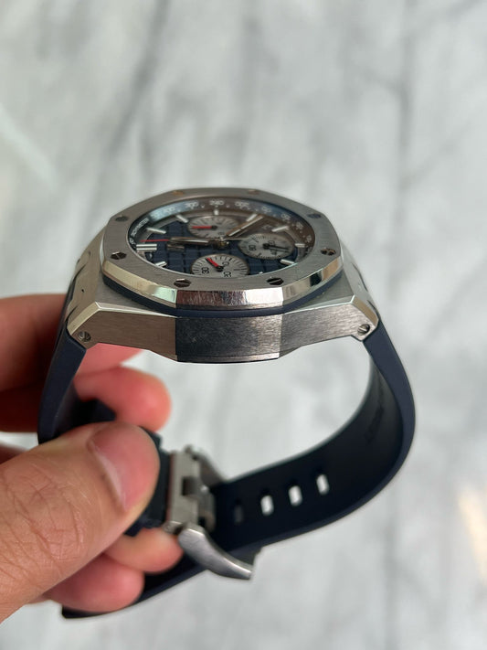 N/A 26420TI Blue Offshore 43 Preowned Watch Only