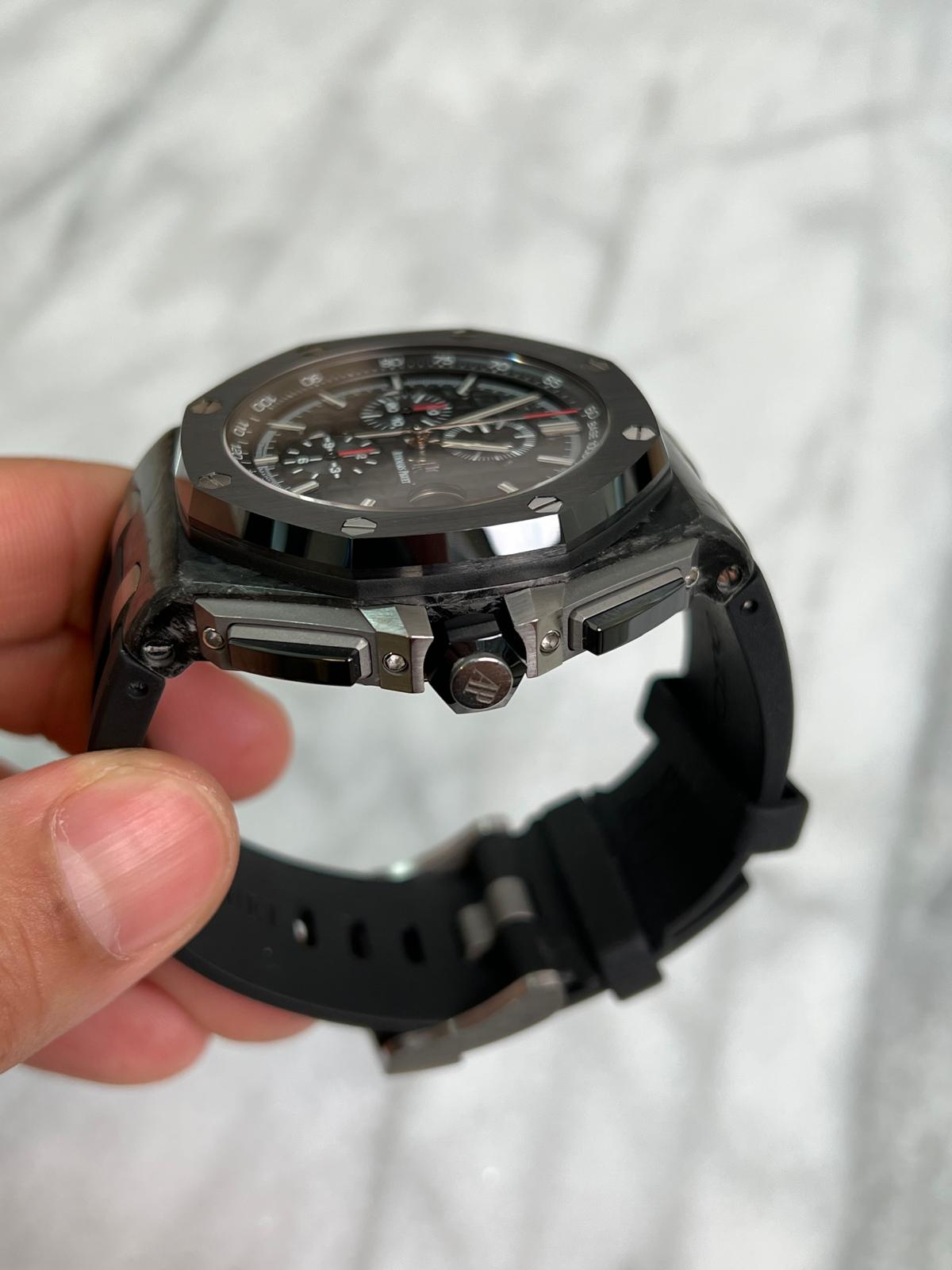 N/A 26400AU Carbon Offshore Preowned Watch Only