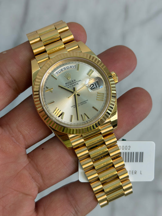 2021 228238 Silver Roman Preowned Complete w/ White Tag