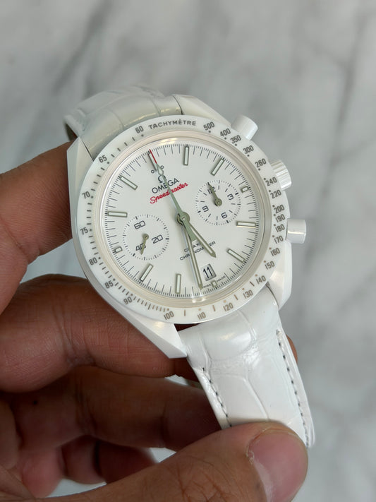2022 311.93.44.51.04.002 Speedmaster White Side of the Moon Preowned Good NFC Complete