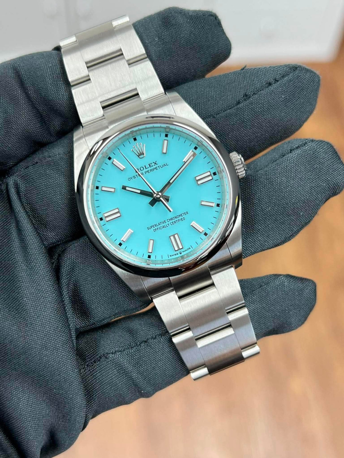 2024 126000 Tiffany OP36 Preowned Good Complete w/ White Tag
