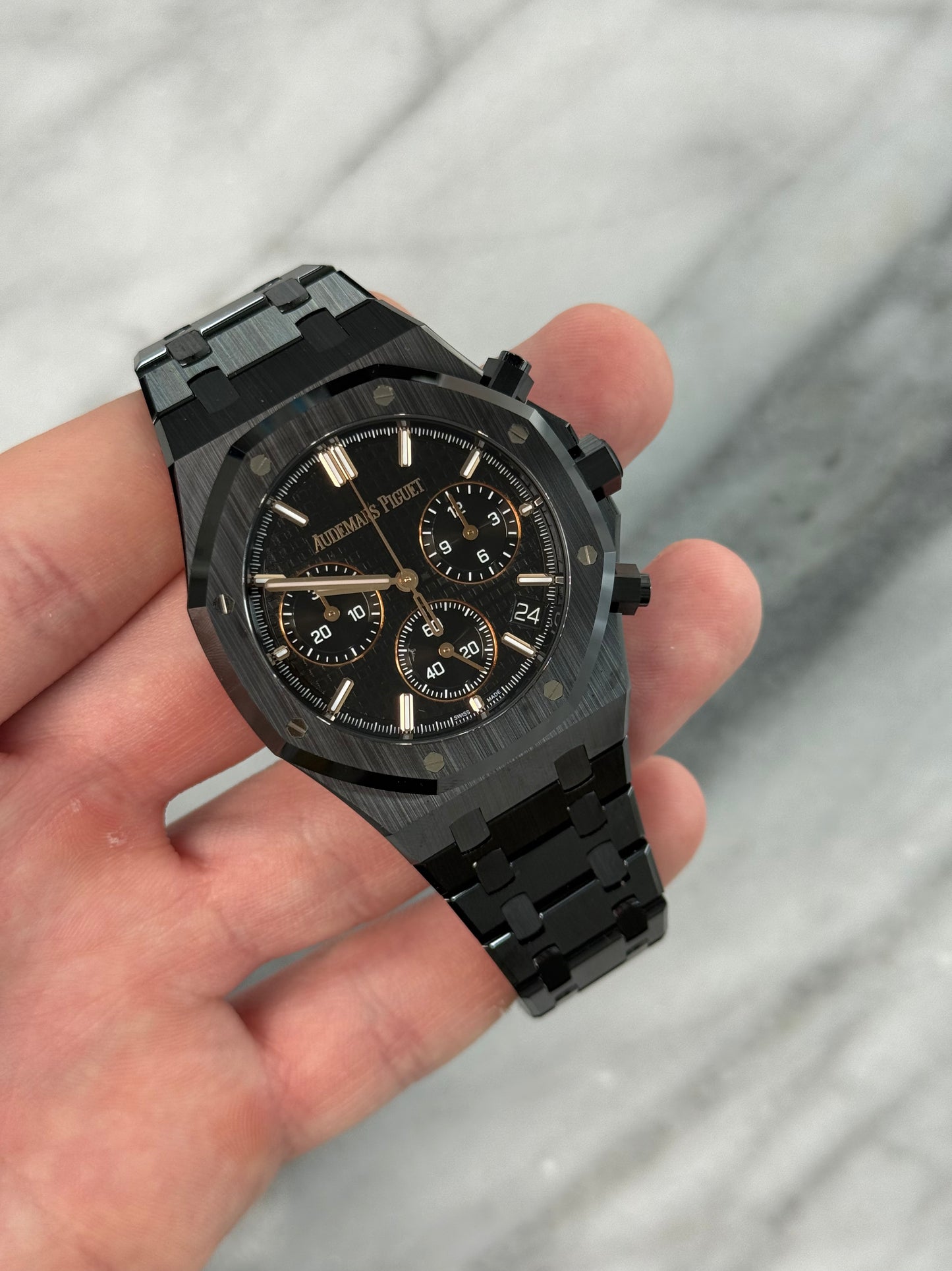 2023 26240CE Black Ceramic Like New Complete