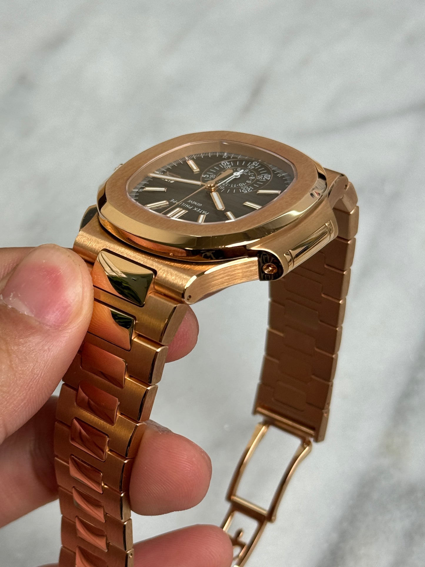 2022 5980/1R Nautilus, New Buckle Preowned Complete