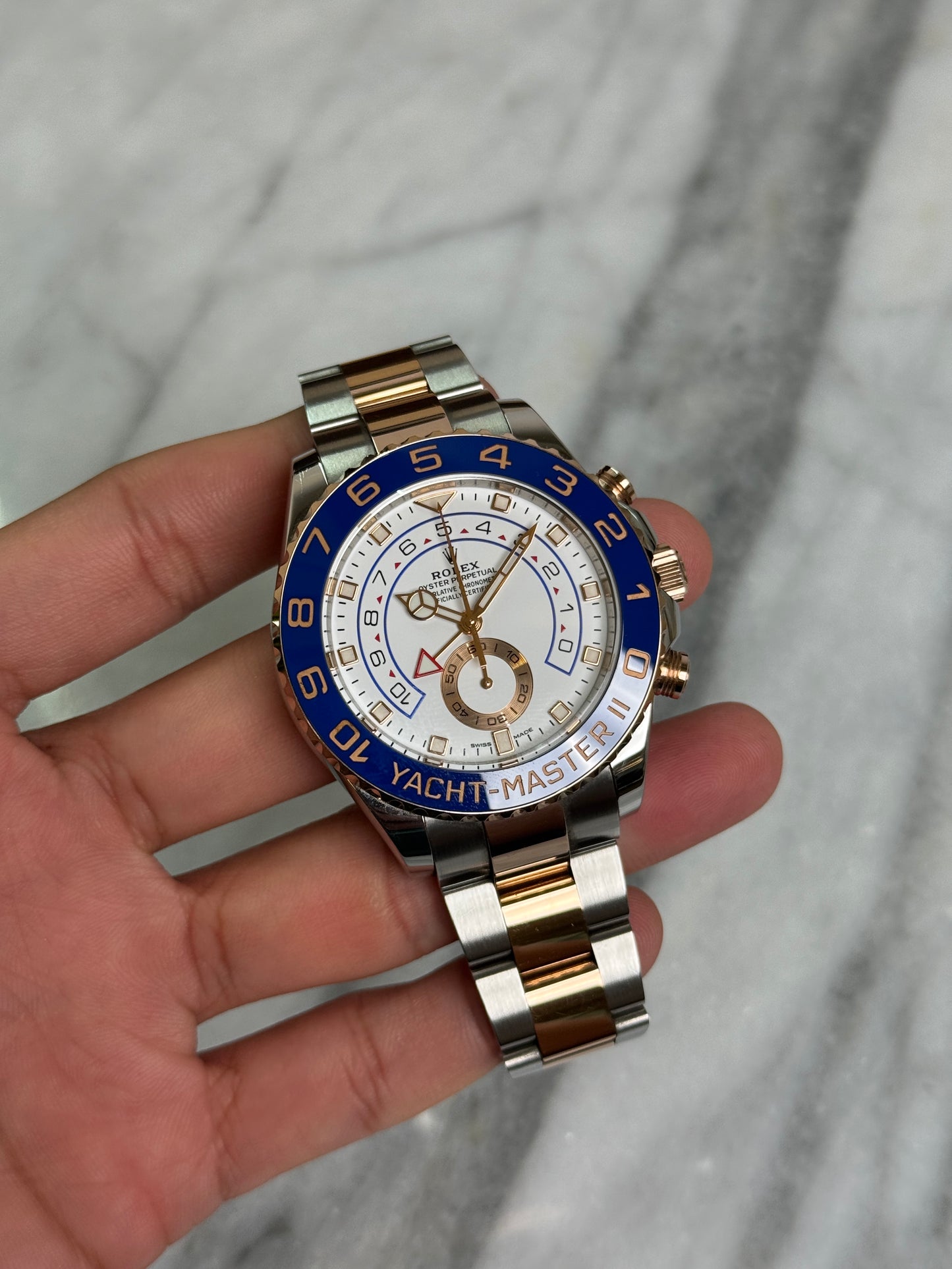 2022 116681 YM44 Mercededs Hands Preowned Complete