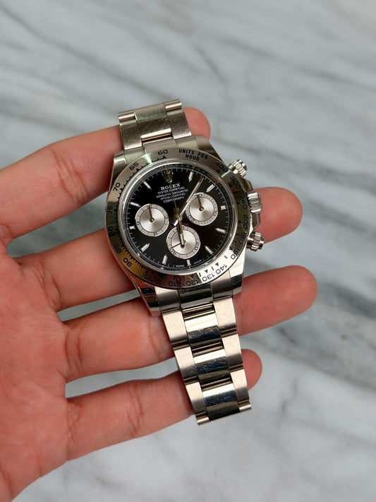 2024 126509 Black Preowned Complete