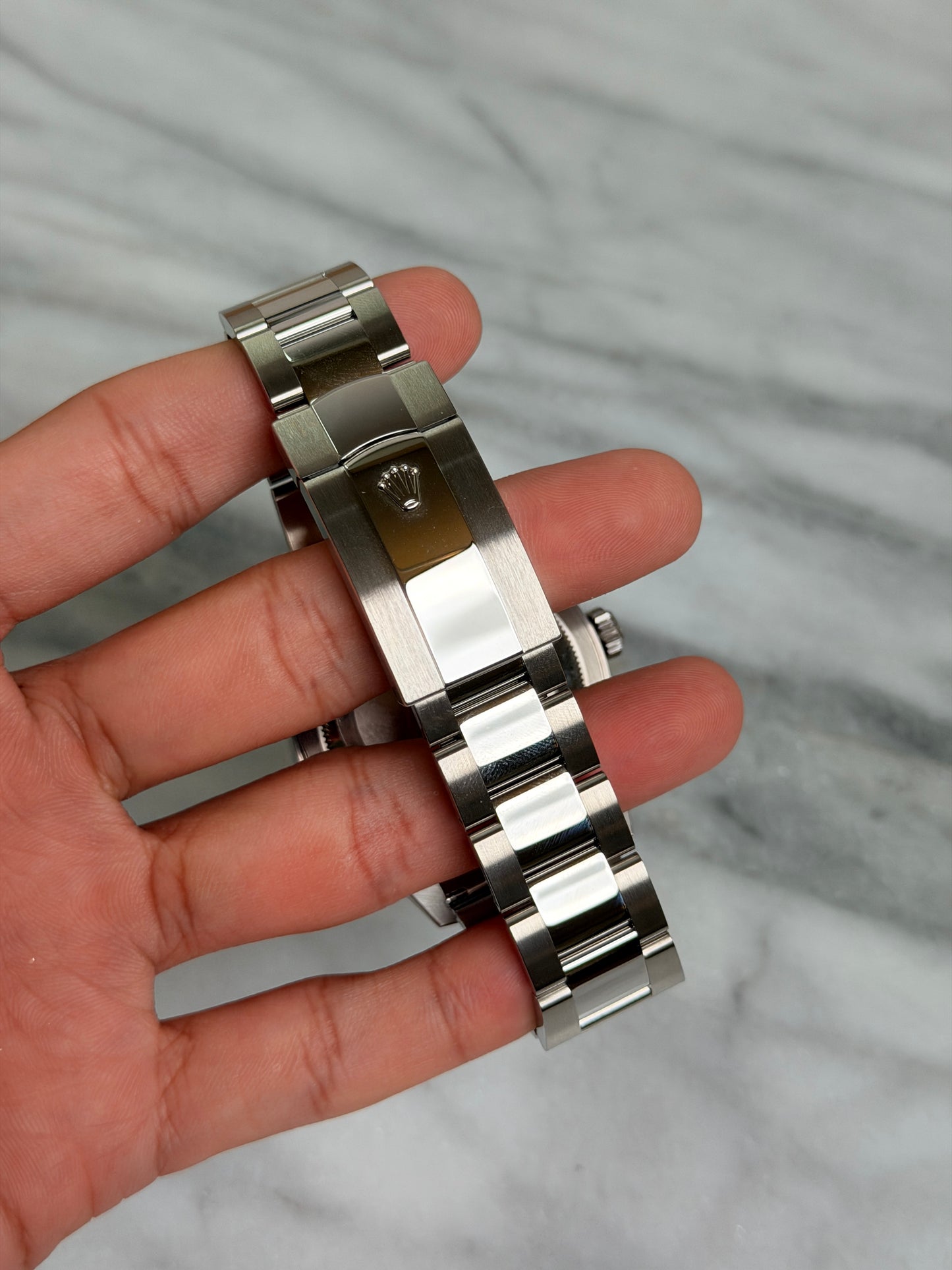 2023 326934 Oyster Blue Sky Preowned and Polished Complete