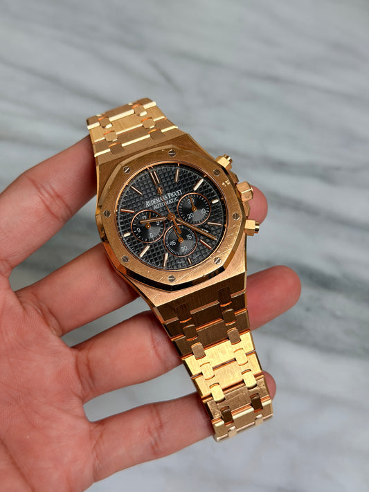 2017 26320OR.OO.1220OR.01 Black on Bracelet Preowned, Card Warranty Complete