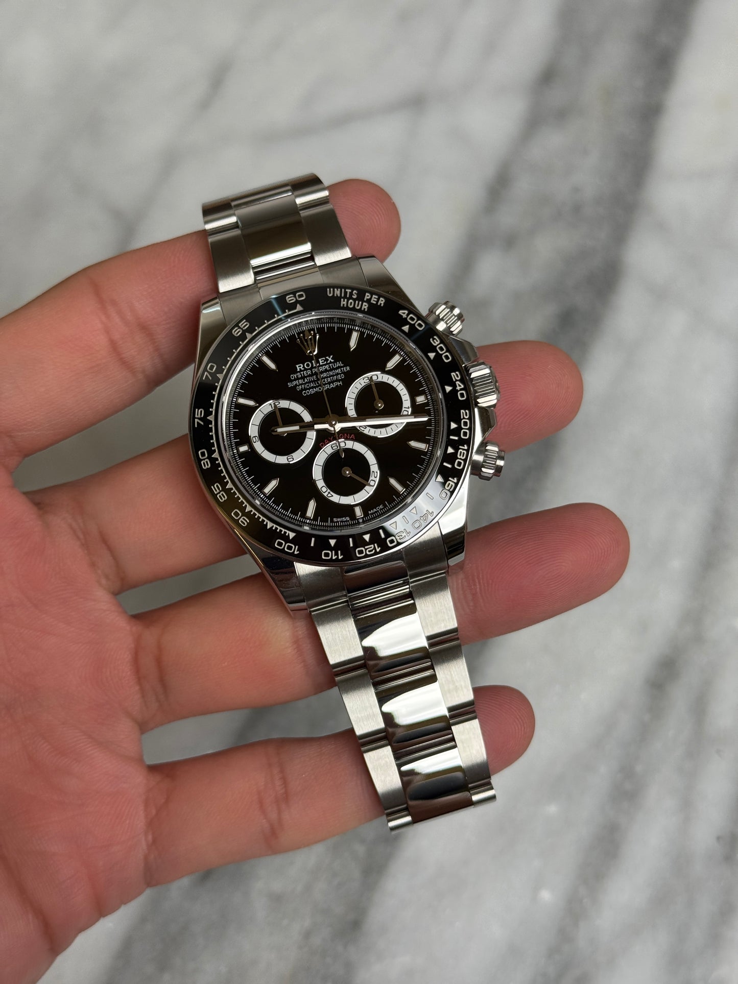 2025 126500LN Black Like New Complete