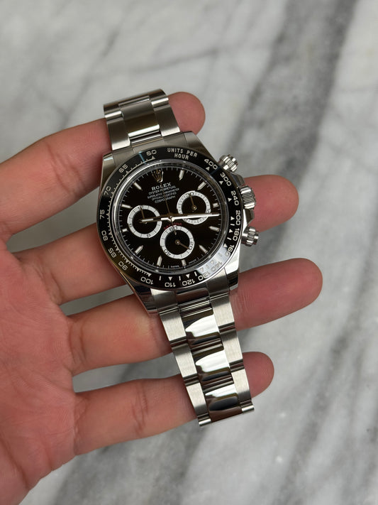 2025 126500LN Black Like New Complete