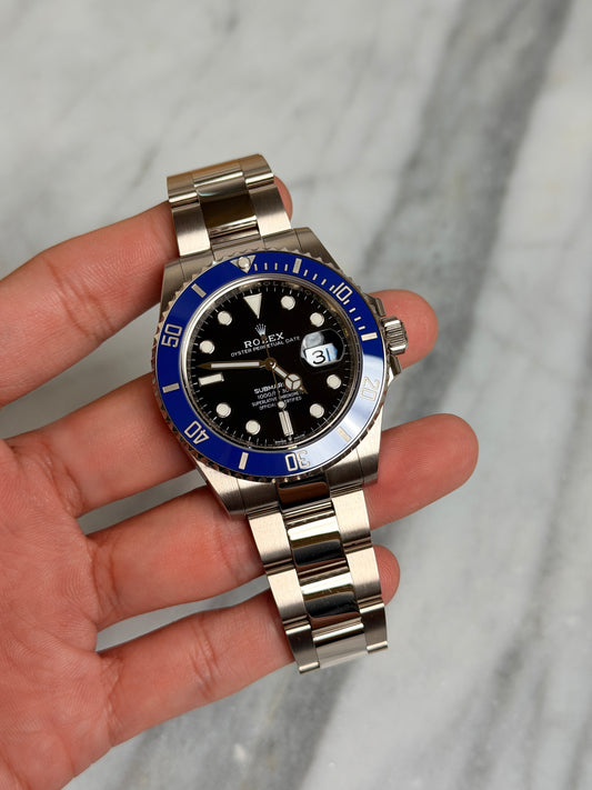 2022 126619LB Smurf Preowned Good Complete