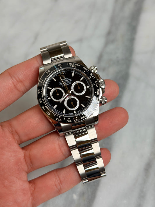 2025 126500LN Black New, Complete