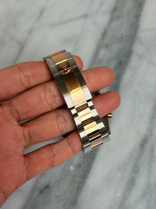 2021 116681 TT YM44, Mercedes Hands Preowned Complete