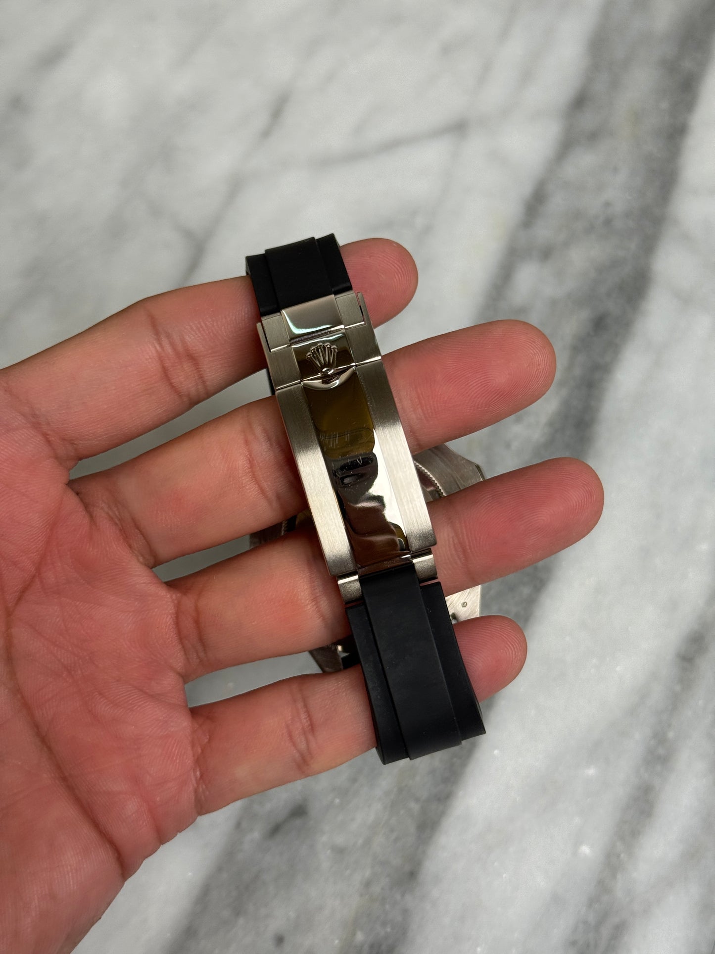 2020 226659 YM42 EE Straps Preowned and Polished NFC Complete
