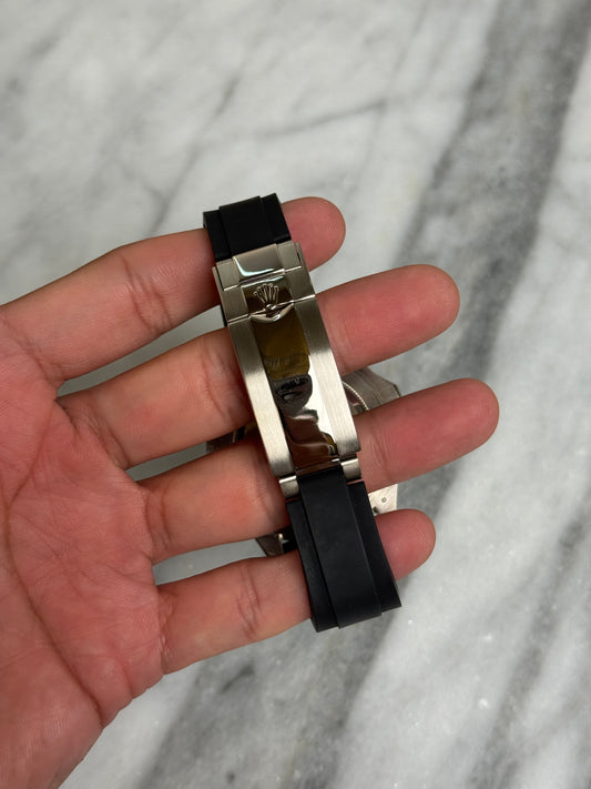 2020 226659 YM42 EE Straps Preowned and Polished NFC Complete