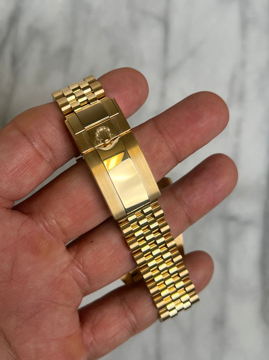 2025 126718GRNR Tiger Iron New Complete w/ White Tag