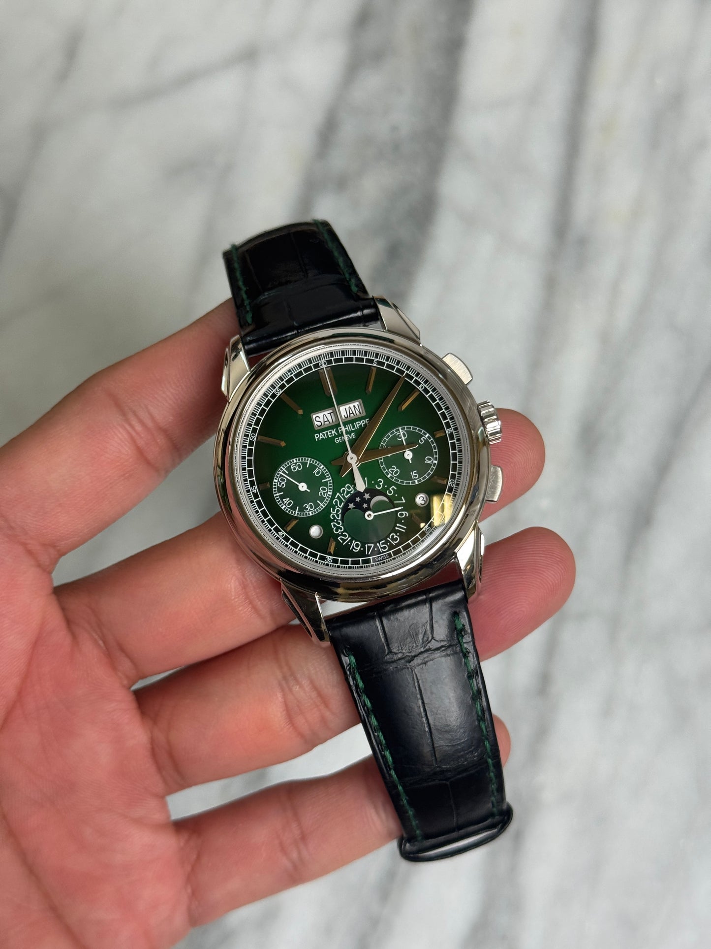 2022 5270P-014 Green Perpetual Calendar Preowned Complete