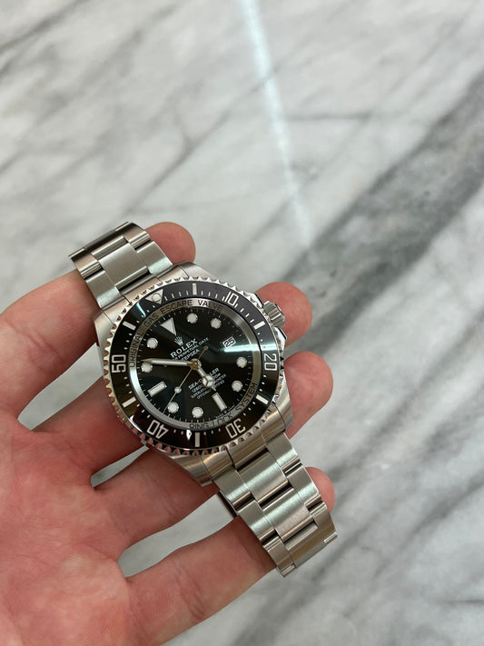 2023 136660 Black Deepsea Preowned Good Complete