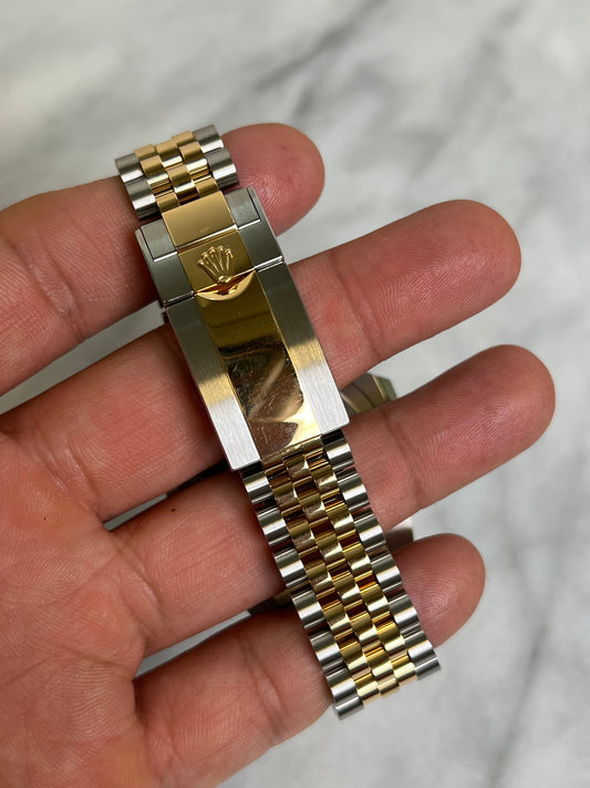 2024 126713GRNR TT GMT Preowned Good Complete