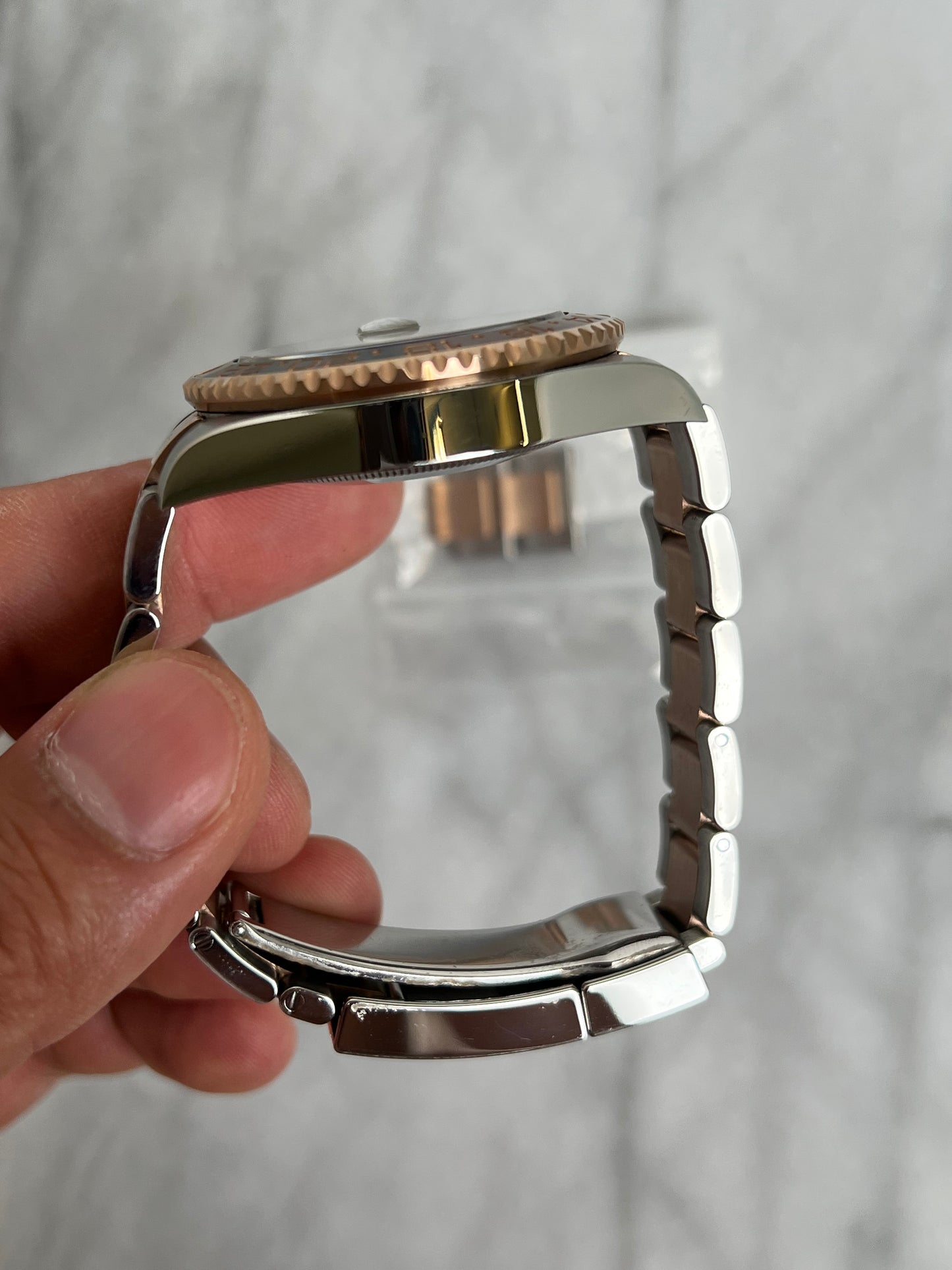 2023 126711CHNR Rootbeer Preowned Good Complete