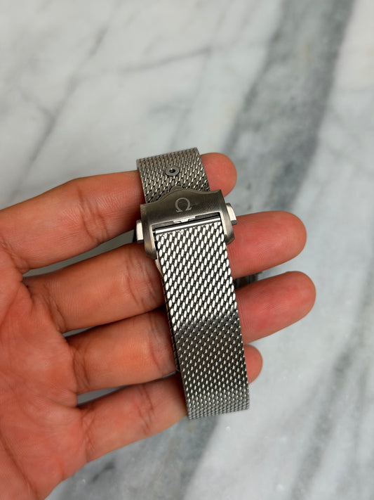 2023 210.90.42.20.01.001 James Bond Seamaster Preowned Good Complete