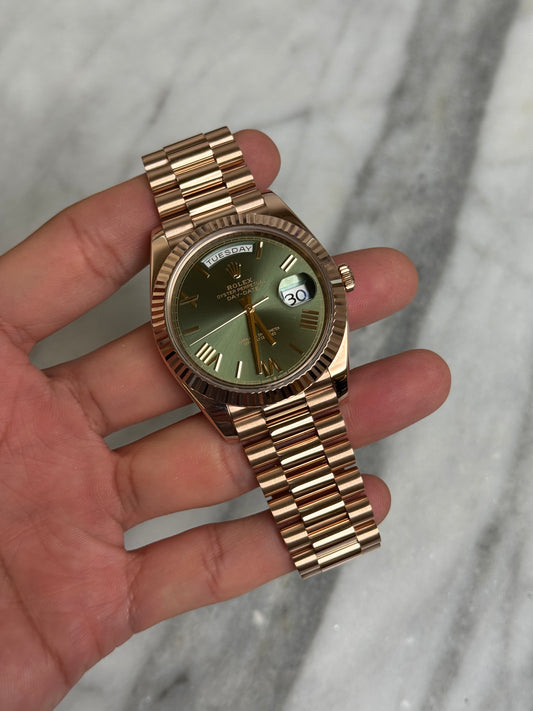 2018 228235 Olive Preowned Complete