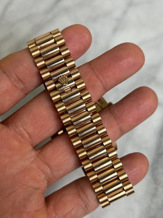 2019 228235 Olive Preowned Complete