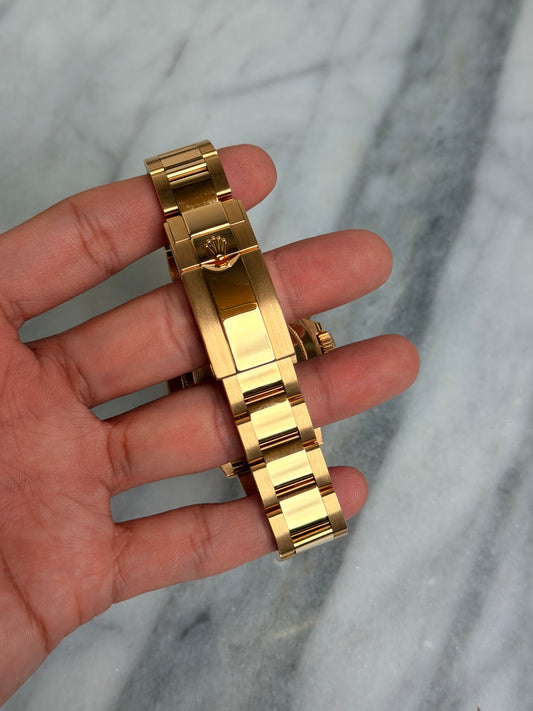 2021 116508NG MOP Diamond Preowned Complete