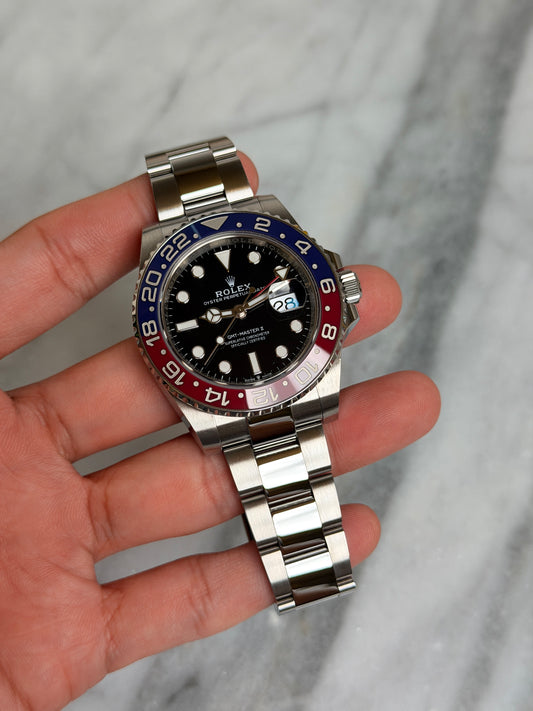 2023 126710BLRO Oyster Pepsi Like New Complete w/ White Tag