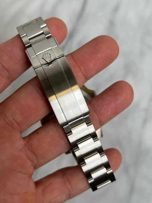 2016 116610LV Hulk Preowned Complete