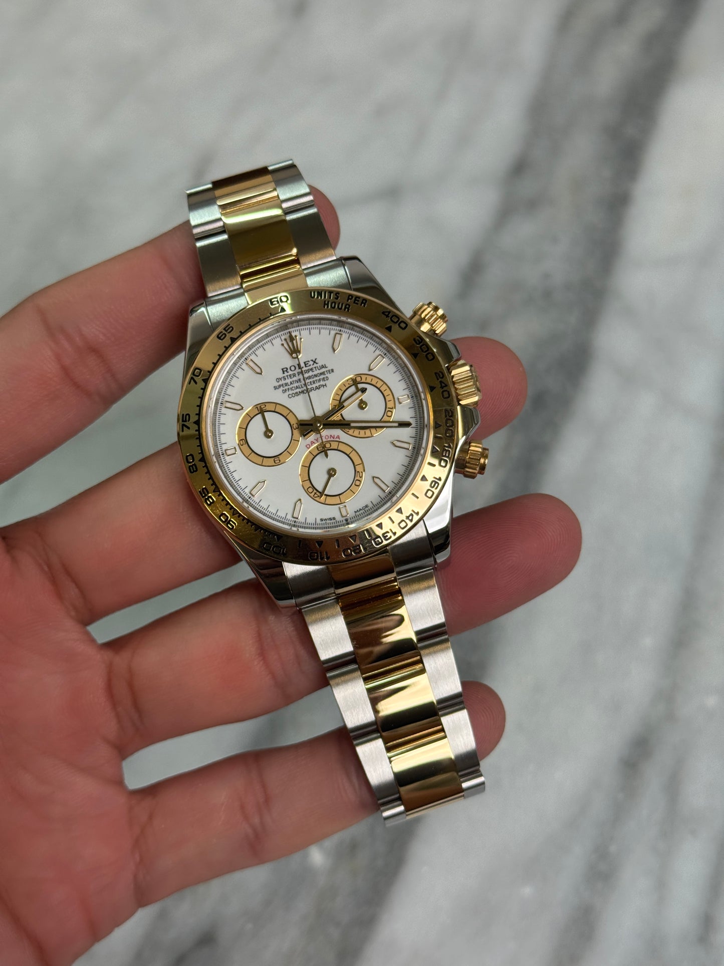 2024 126503 White Like New Complete