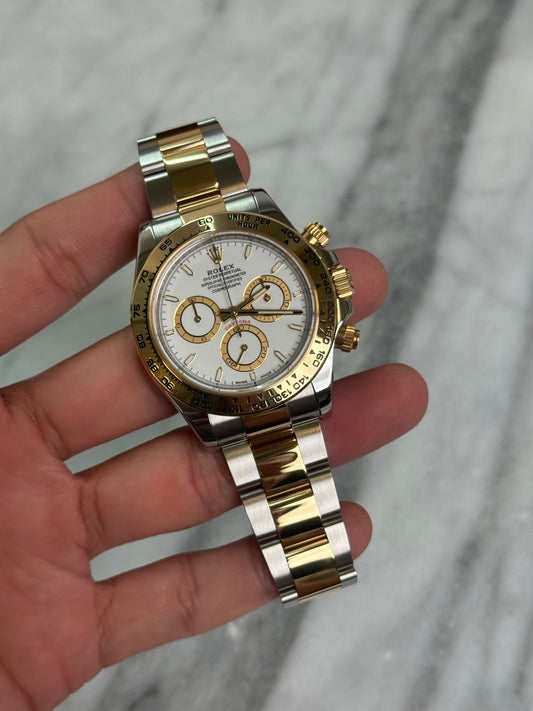 2024 126503 White Like New Complete