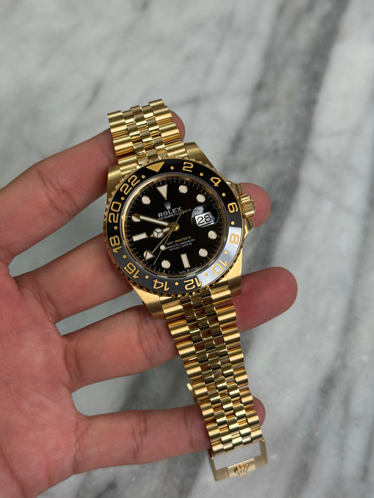 2025 126718GRNR YG GMT New, Stickers on Clasp Complete