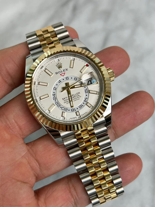 2024 336933 Jubilee White Sky Preowned Complete