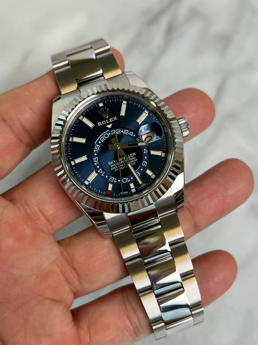 2024 336934 Oyster Blue Sky Like New Complete