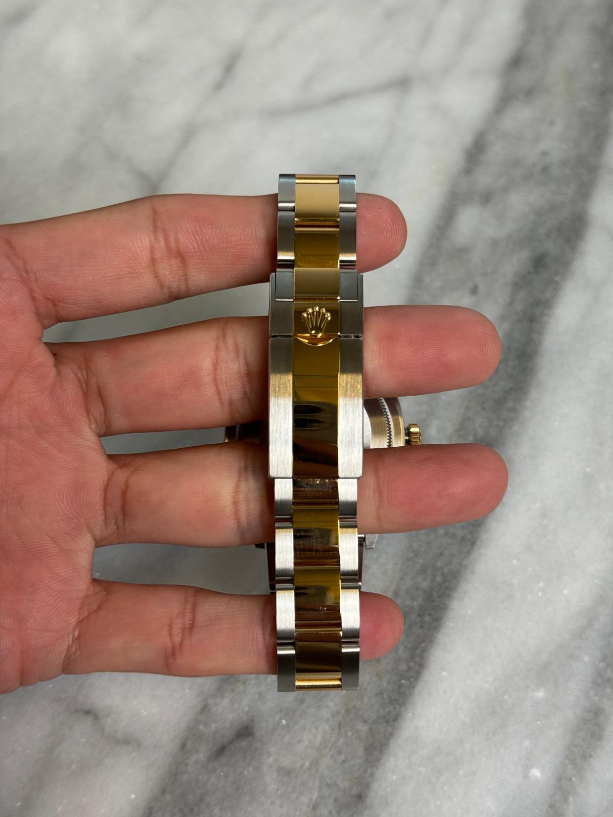 2024 124273 Explorer 36 New Complete