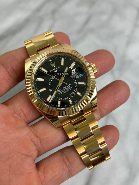 2021 326938 Black Preowned Complete -1 Link