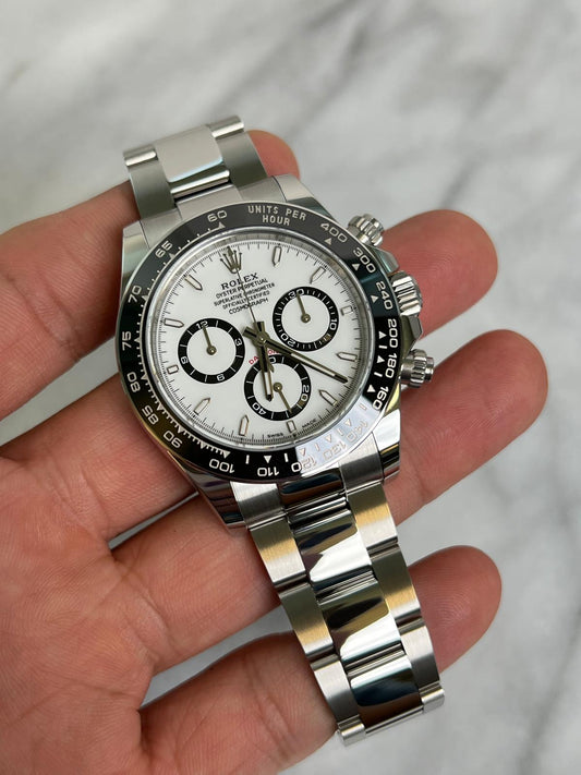 2025 126500LN Panda Like New, Complete